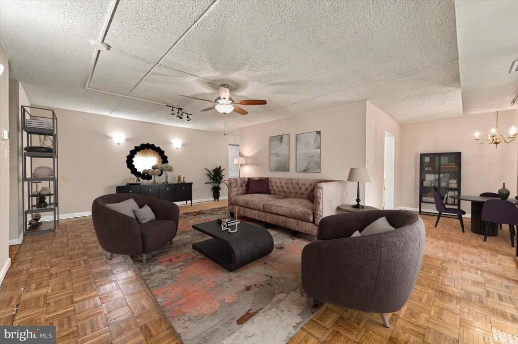 Montgomery Ave, Ardmore, PA 19003