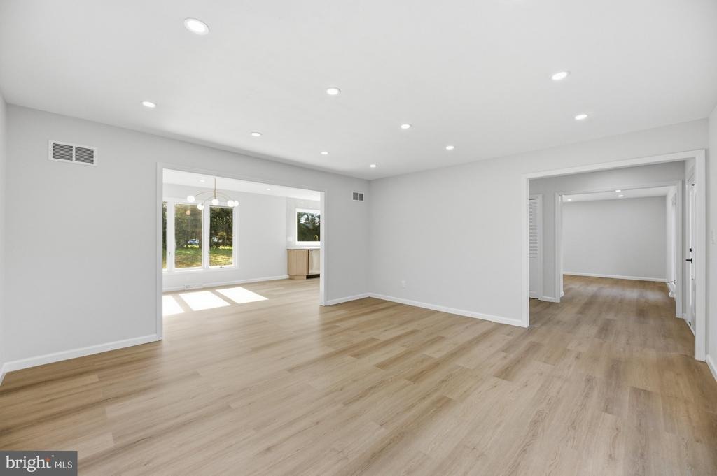 Route 31 , Pennington, NJ 08534