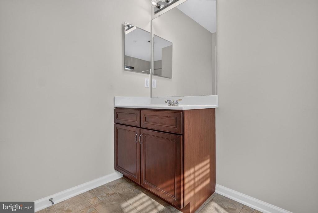 Lionheart Ln, West Deptford, NJ 08086 #1