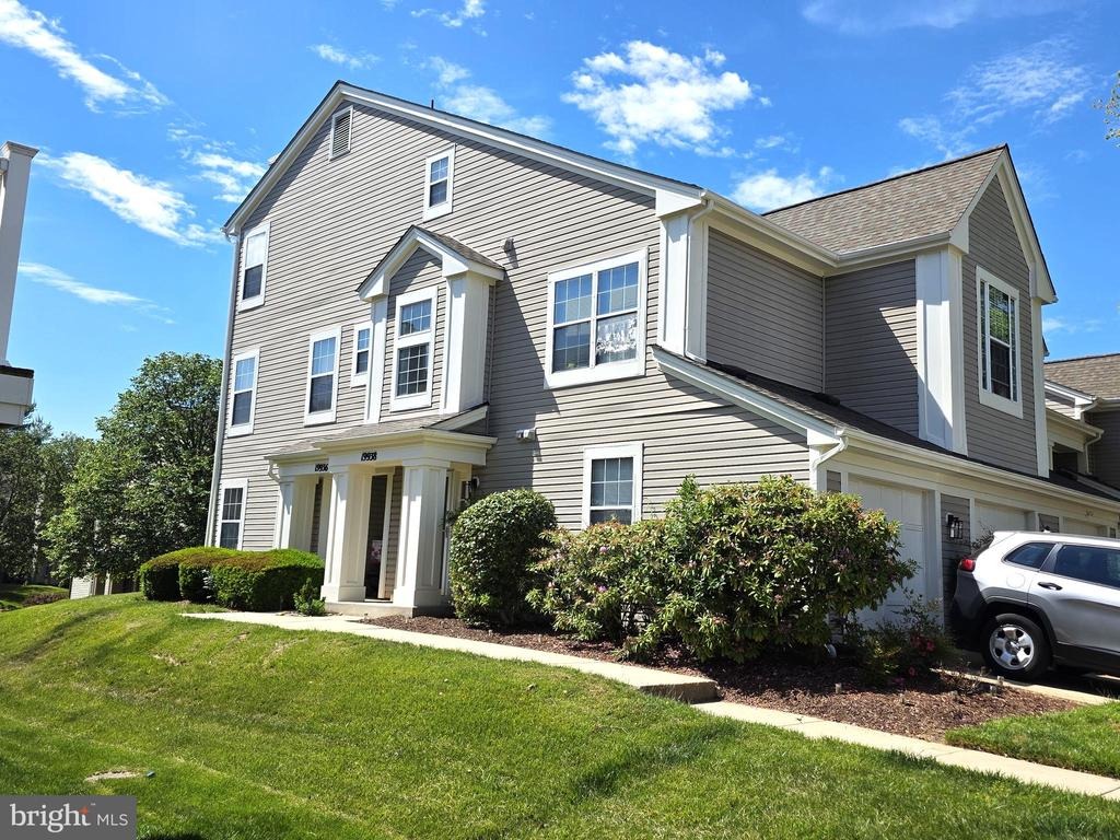 Dunstable Cir, Germantown, MD 20876 #1