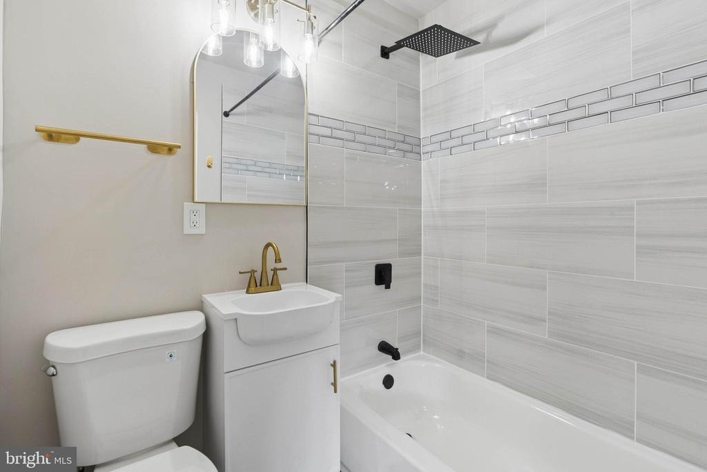 Annellen Rd, Baltimore, MD 21215 #1