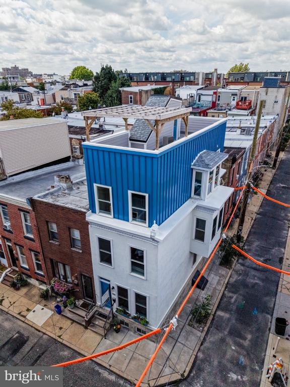 Orianna St, Philadelphia, PA 19147