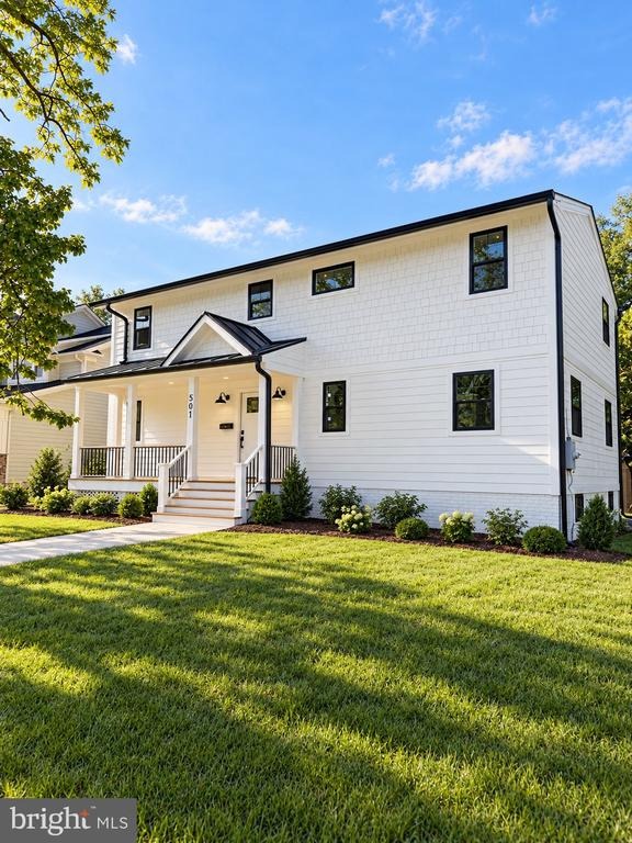 Delano Dr, Vienna, VA 22180