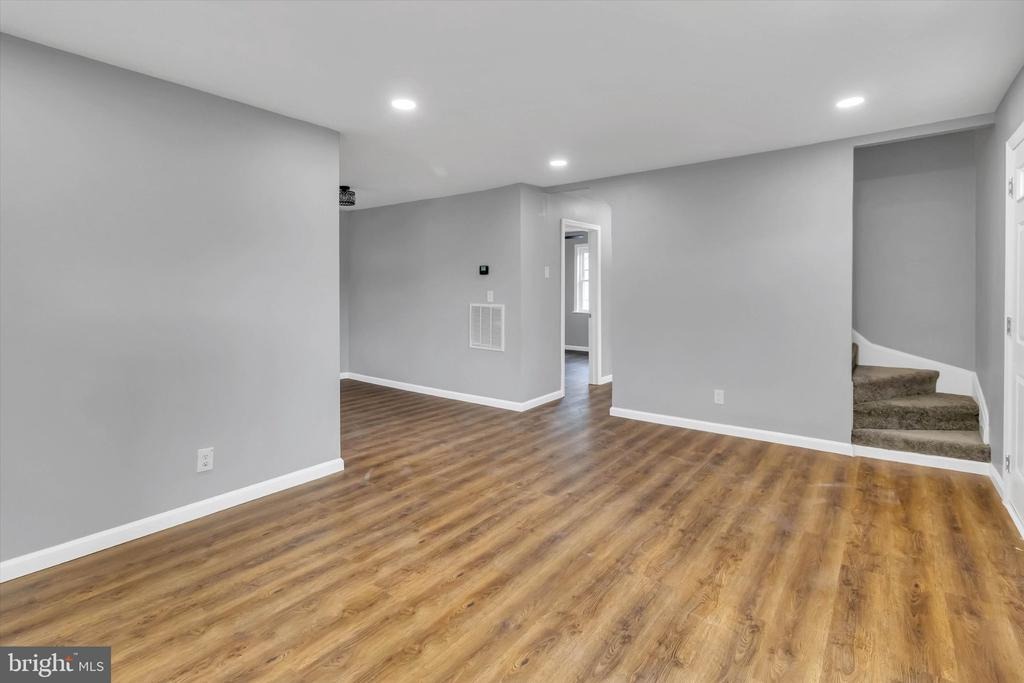 Edmondson Ave, Catonsville, MD 21228 #1