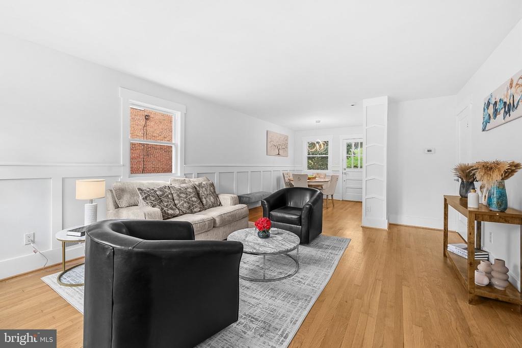 Maury Pl, Oxon Hill, MD 20745