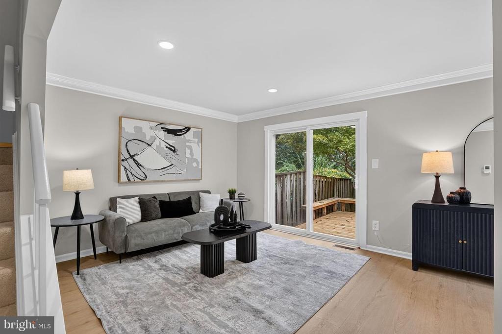 Head Ct, Fairfax, VA 22032 #1