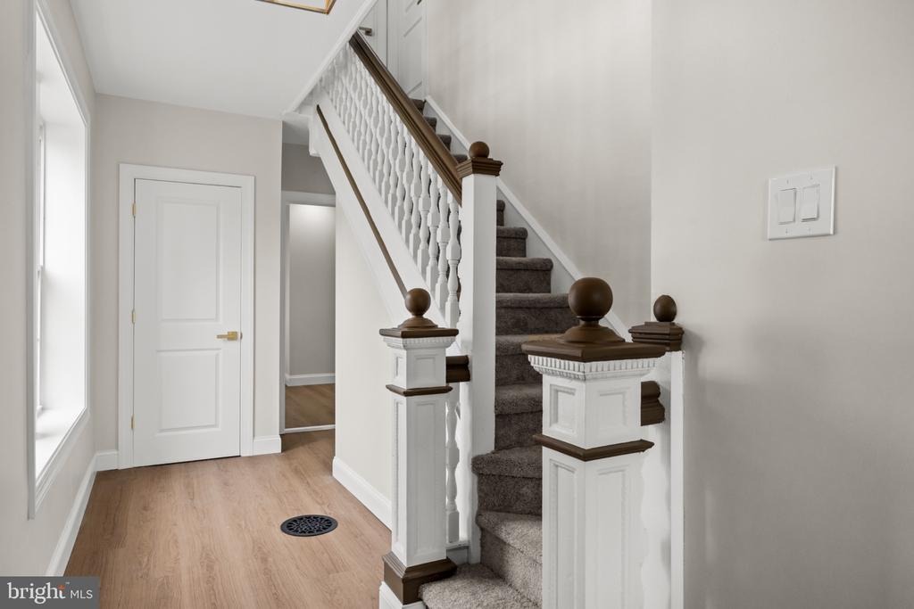Central Ave, Laurel Springs, NJ 08021