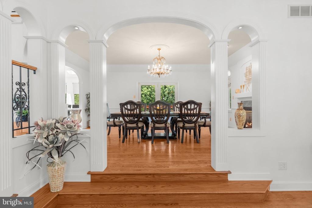 Marie Dr, Wallingford, PA 19086