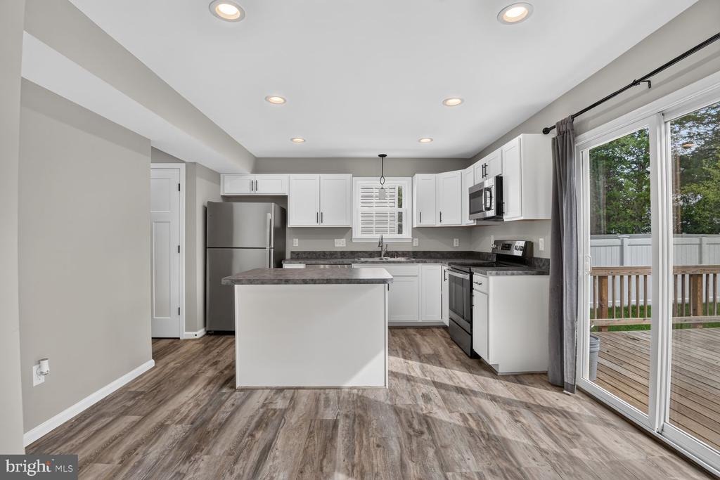 Loudoun St, Strasburg, VA 22657