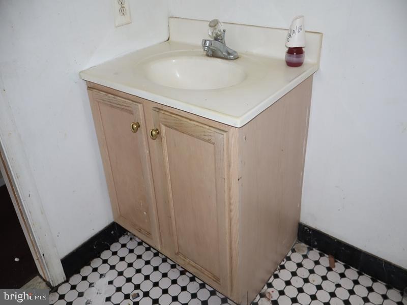 Green St, Philadelphia, PA 19104 #1