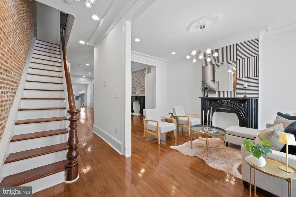 Hollins St, Baltimore, MD 21223 #1