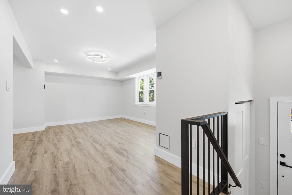 7th St, Philadelphia, PA 19123 #1