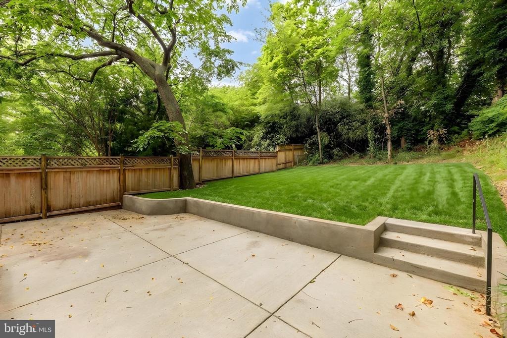 Brentwood Rd, Washington, DC 20018