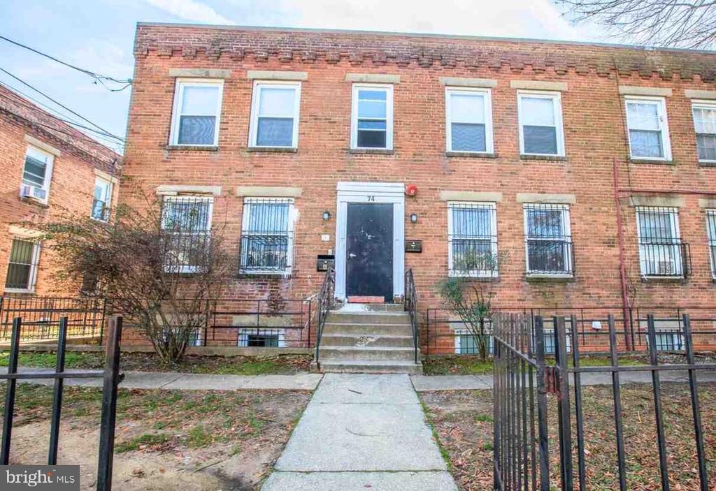 Galveston Pl, Washington, DC 20032