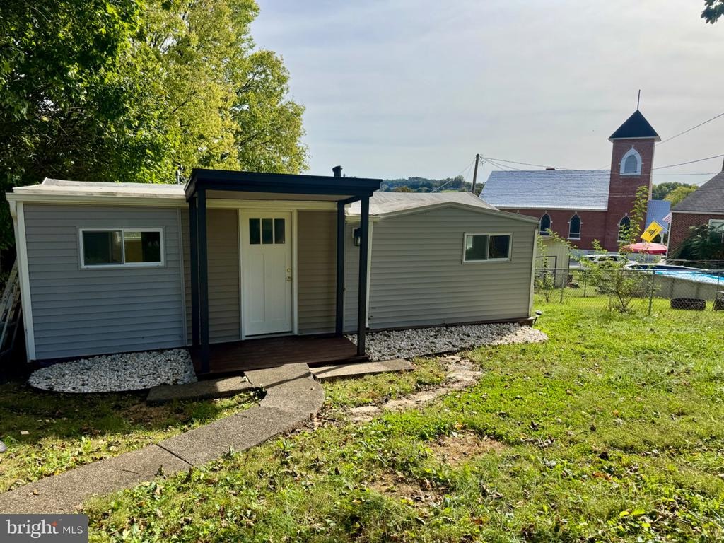 High St, Emigsville, PA 17318 #1