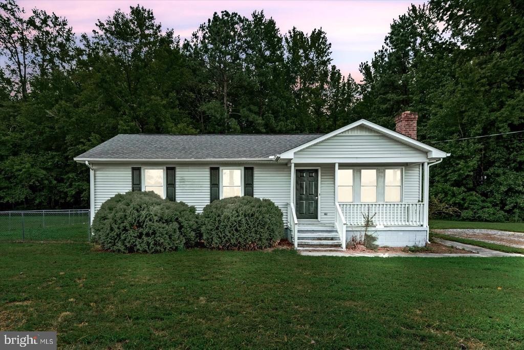 Lake Rd, Lottsburg, VA 22511