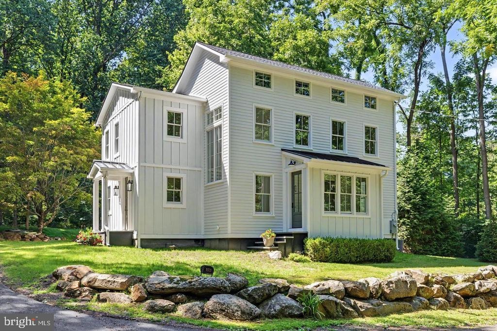 Old Windy Bush Rd, New Hope, PA 18938