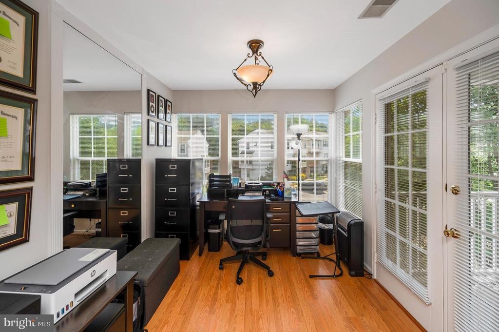 Sherbrooke Cir, Woodbridge, VA 22192