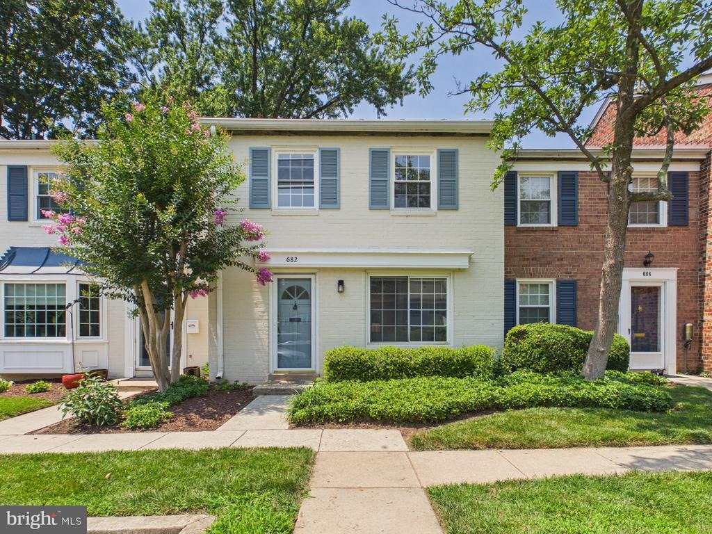 Azalea Dr, Rockville, MD 20850 #1