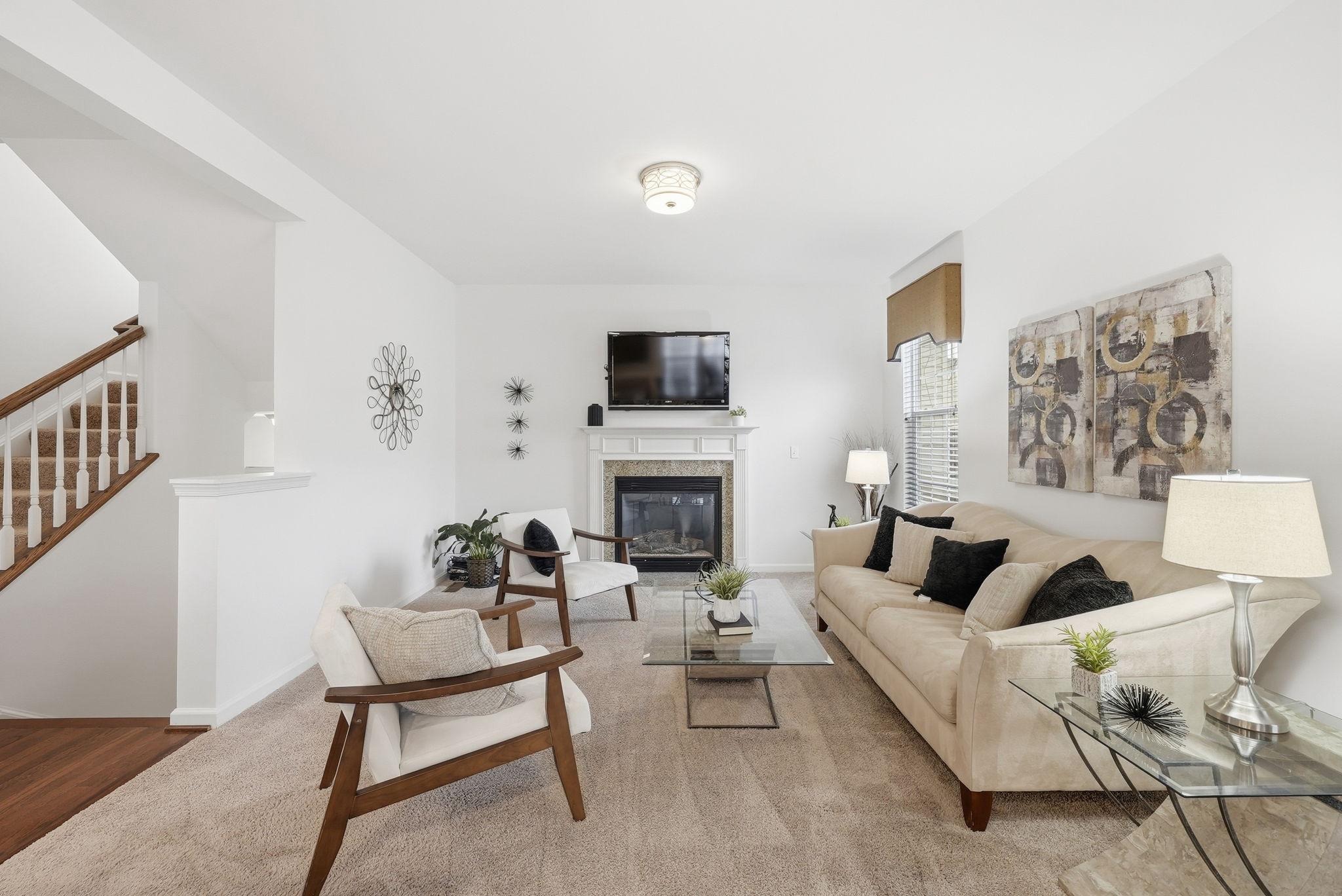 Catenary Dr, Woodbridge, VA 22191
