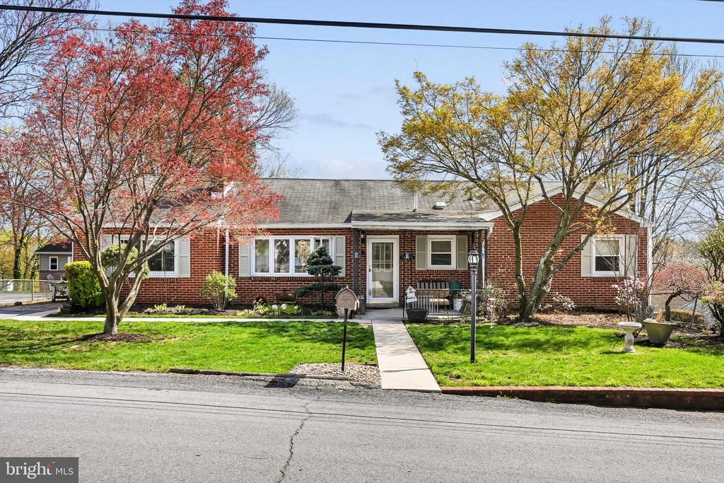 Ridgeview Dr, Harrisburg, PA 17112 #1