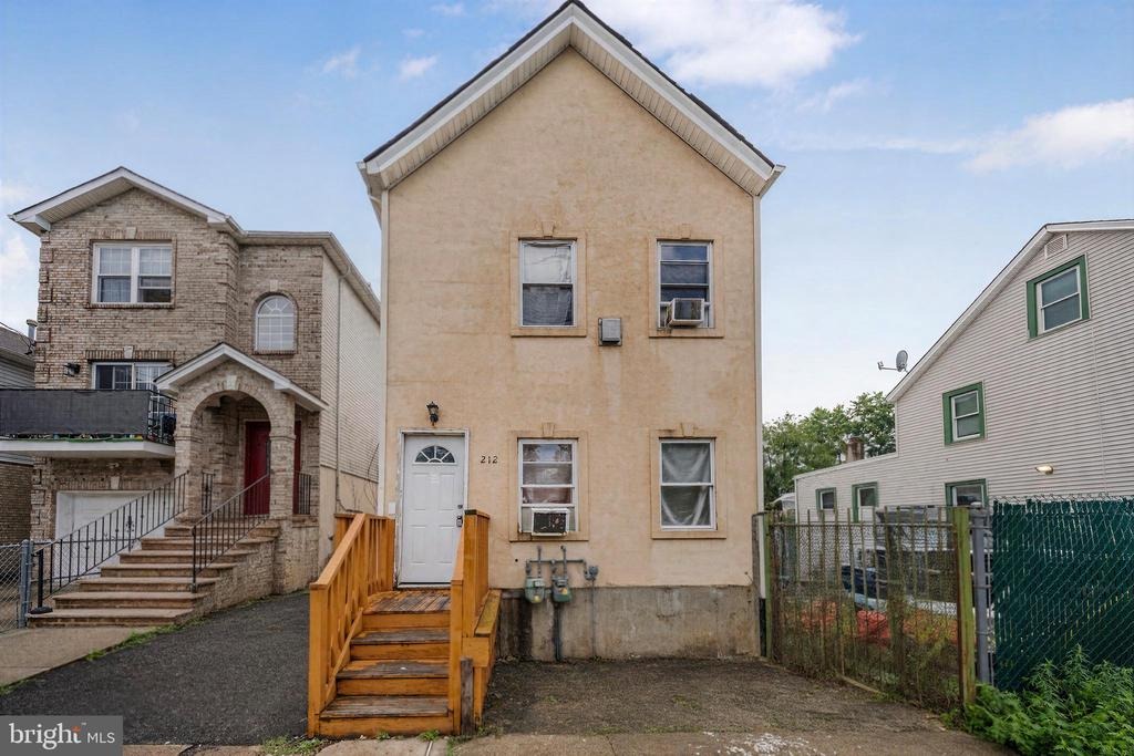 Port Ave, Elizabethport, NJ 07206