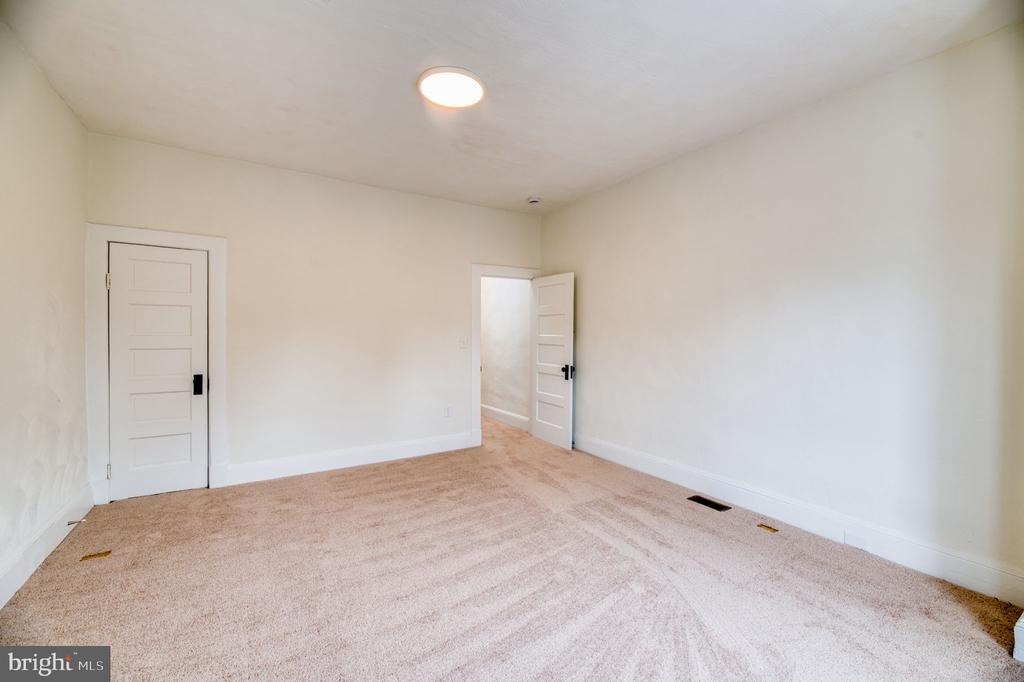 38th St, Baltimore, MD 21218