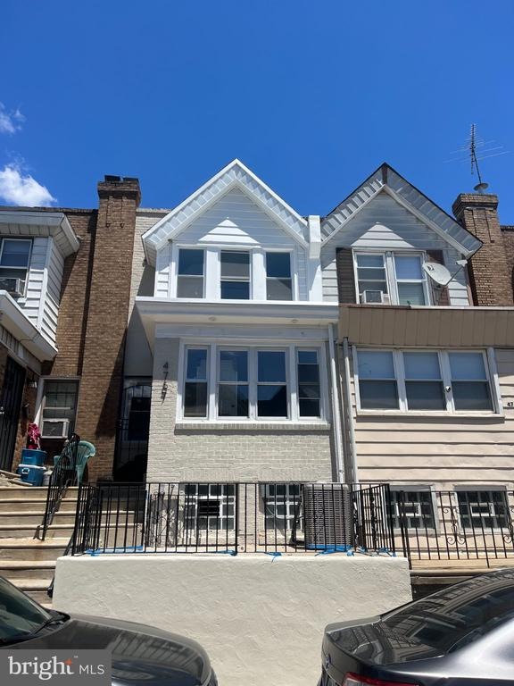 Loring St, Philadelphia, PA 19136