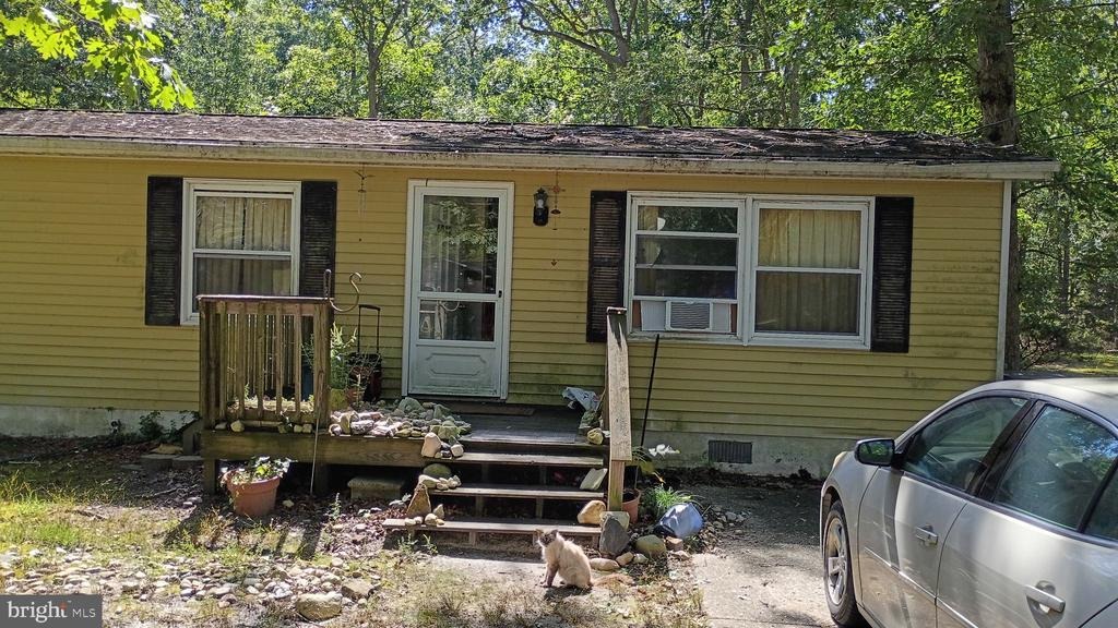 Hickory St, Mays Landing, NJ 08330