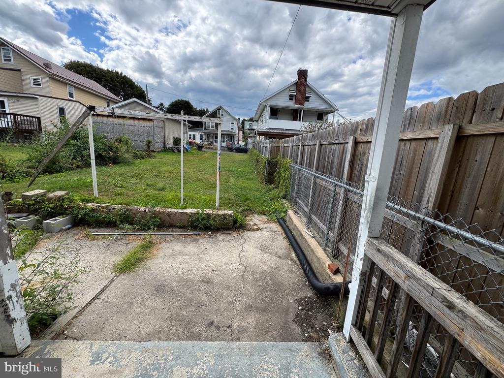 Spruce St, Mount Carmel, PA 17851 #1