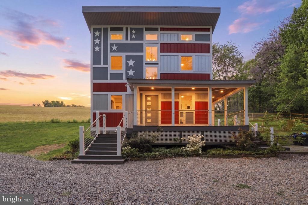 Grove Rd, Delta, PA 17314