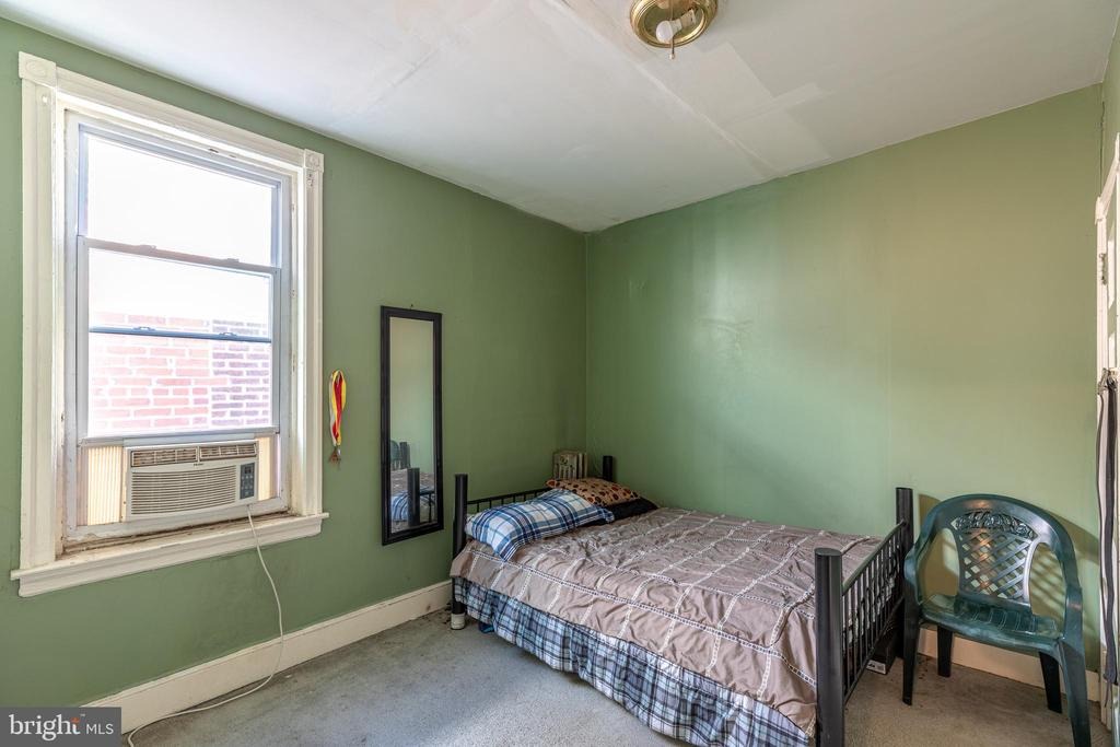 Richmond St, Philadelphia, PA 19134 #1