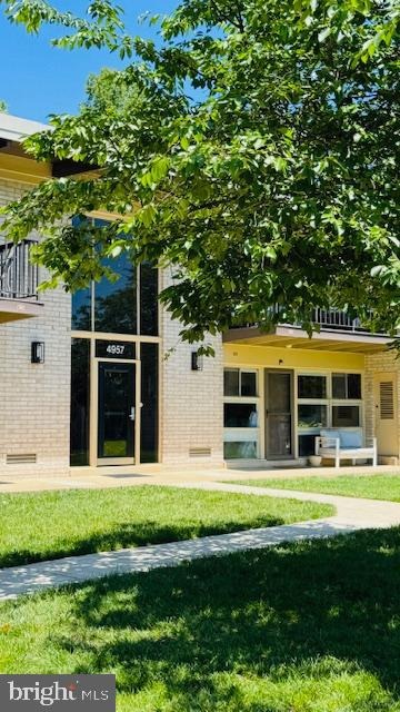 Americana Dr, Annandale, VA 22003