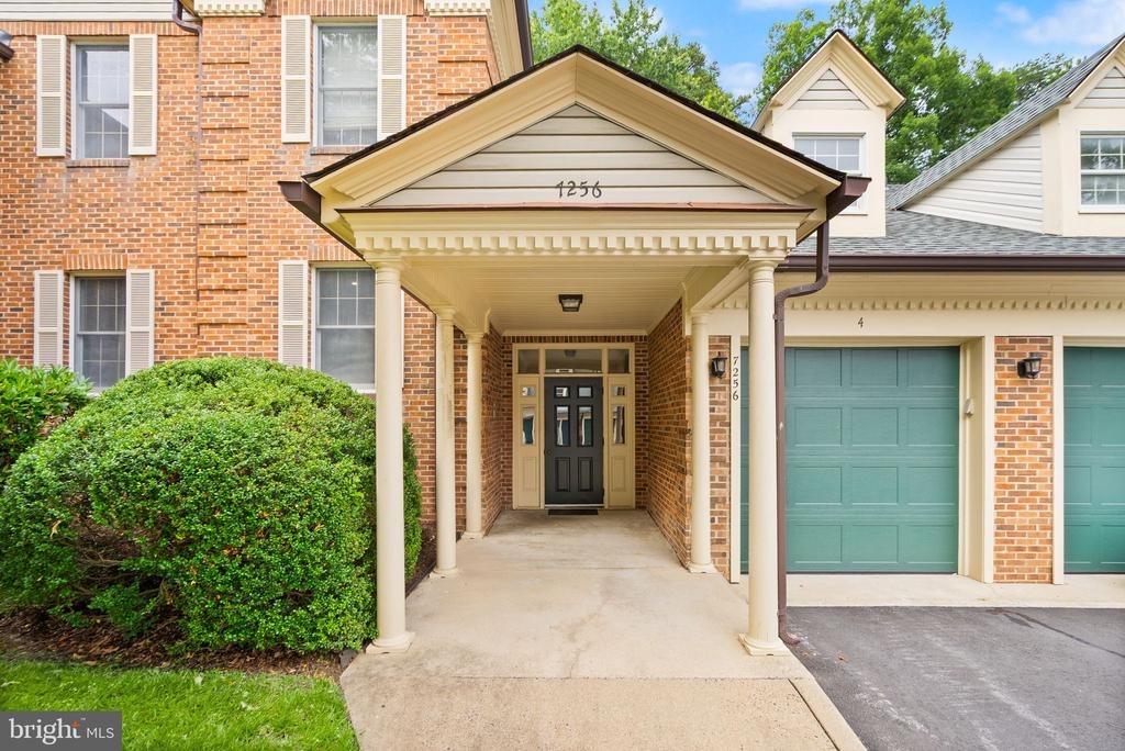 Glen Hollow Ct, Annandale, VA 22003