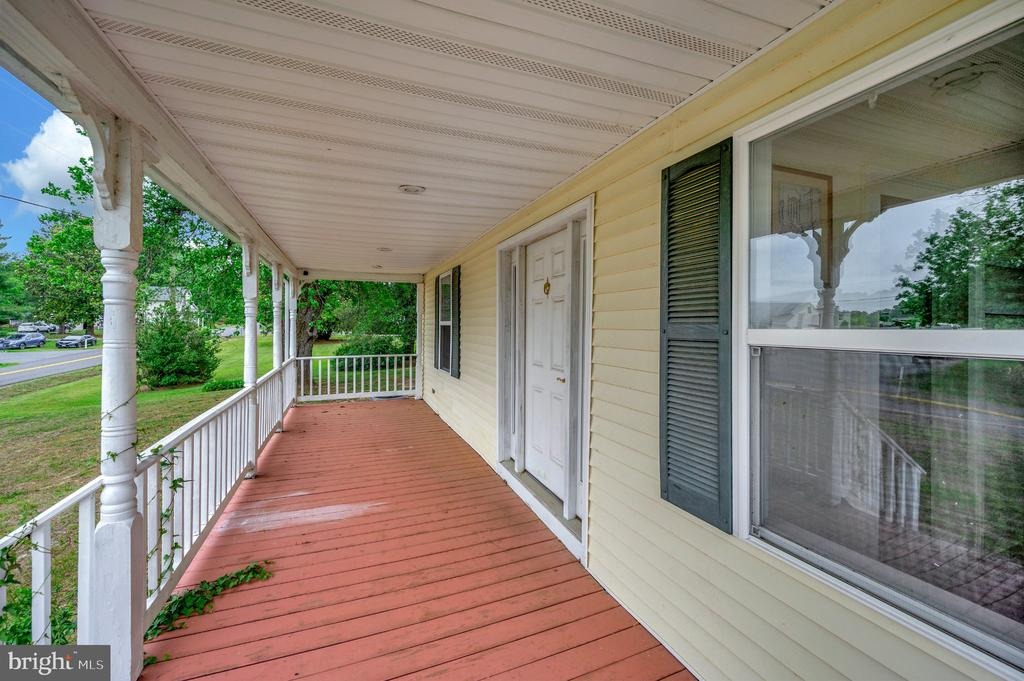 Village Rd, Unionville, VA 22567 #1