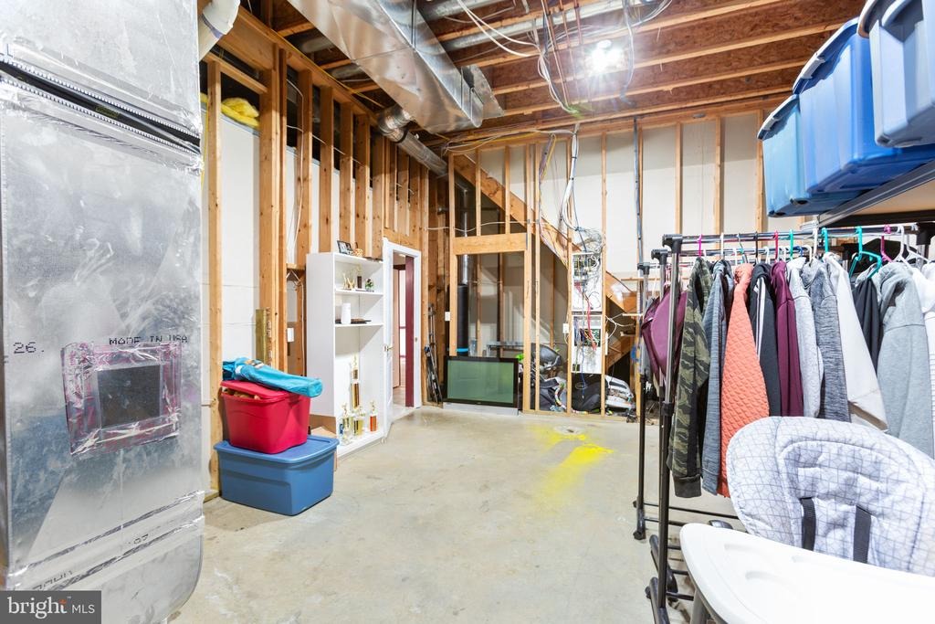 Featherston Ct, Fredericksburg, VA 22401