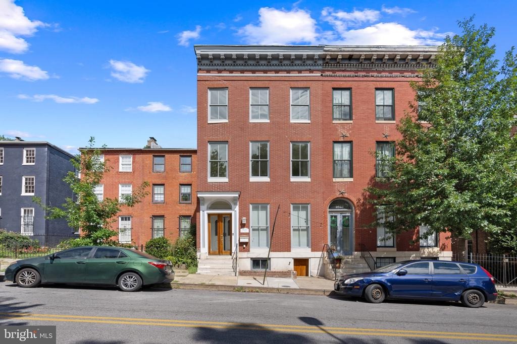 Hollins St, Baltimore, MD 21223