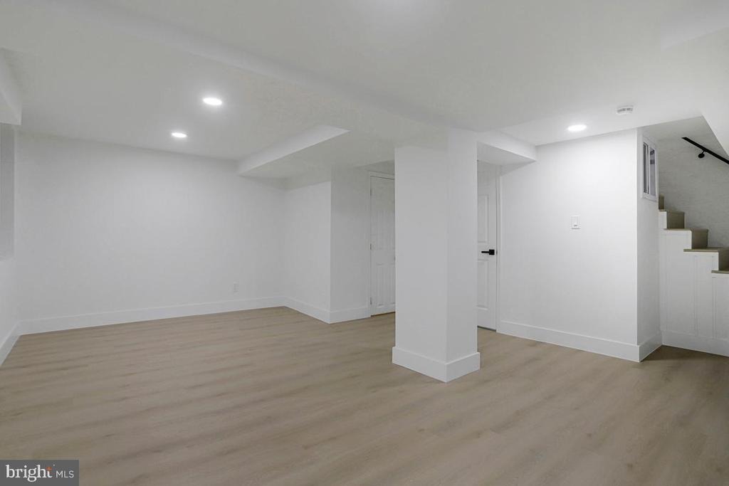 Arlington Blvd, Arlington, VA 22204