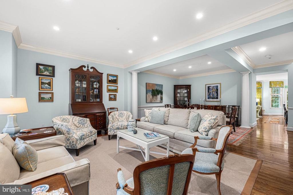 Cloister Gate Dr, Baltimore, MD 21212