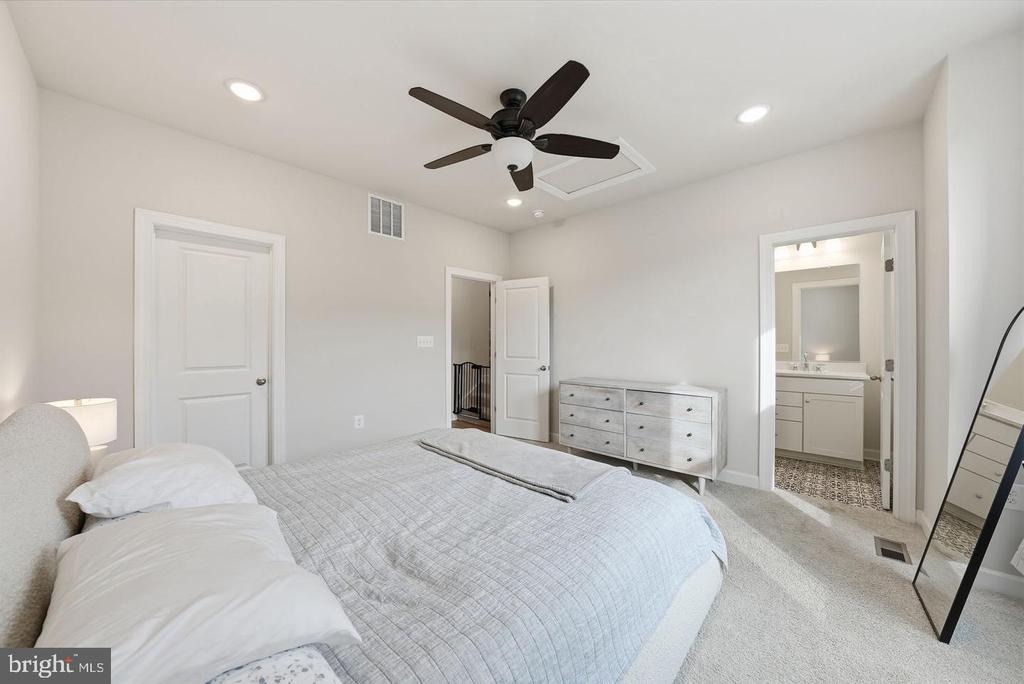 Mountaineer Dr, Alexandria, VA 22306 #1