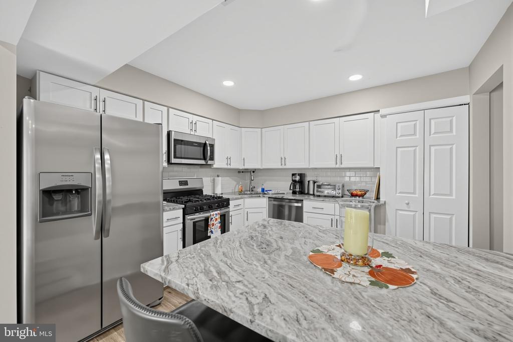 Thornhill Ct, Sicklerville, NJ 08081 #1
