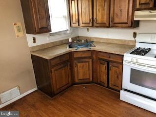 Narragansett Pkwy, College Park, MD 20740