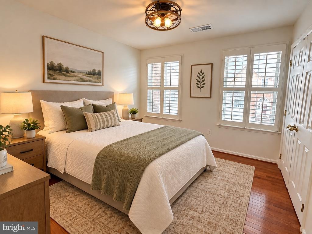 Cozy Glen Ln, Alexandria, VA 22312