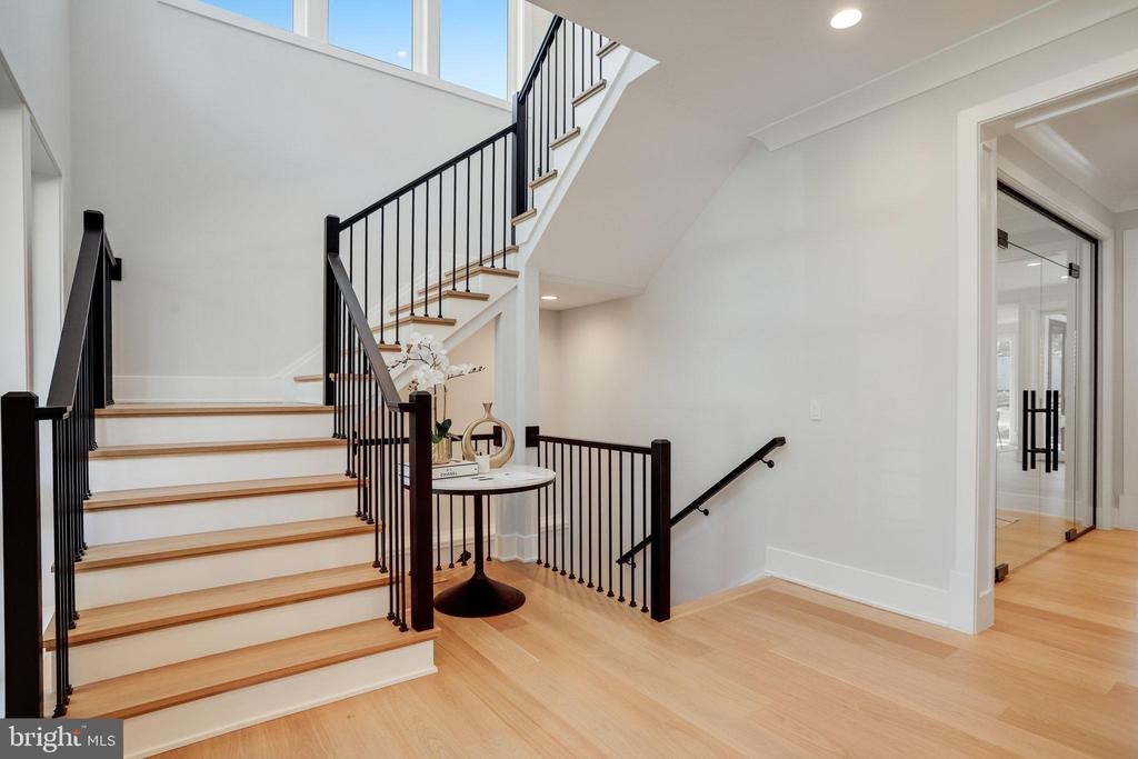 Andes Dr, Fairfax, VA 22030 #1