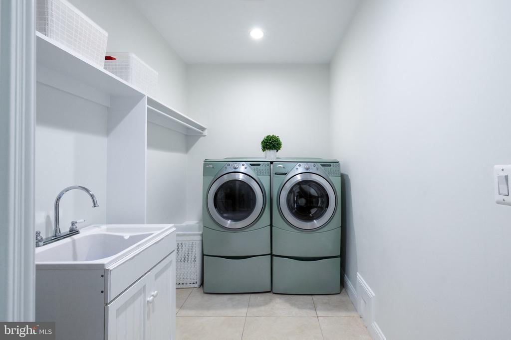 Goldsboro Rd, Bethesda, MD 20817 #1