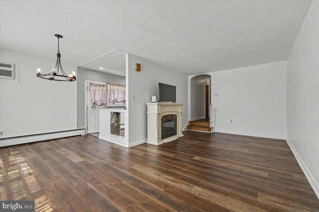 Frontenac St, Philadelphia, PA 19152