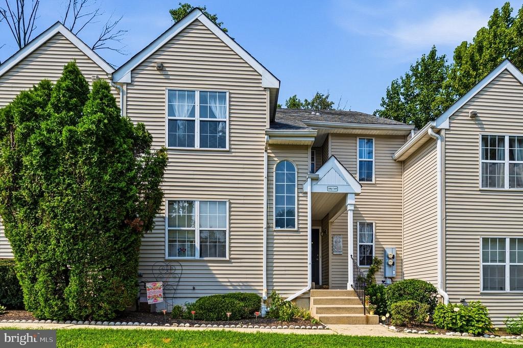 Cashel Ct, Aston, PA 19014