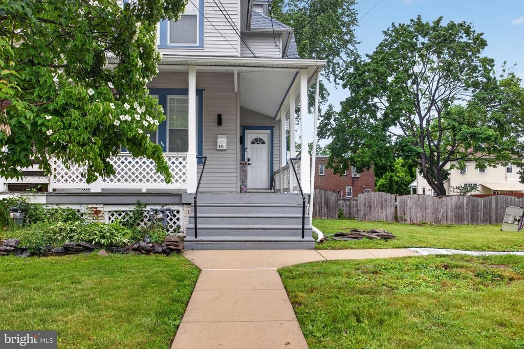 Andrews Ave, Darby, PA 19023