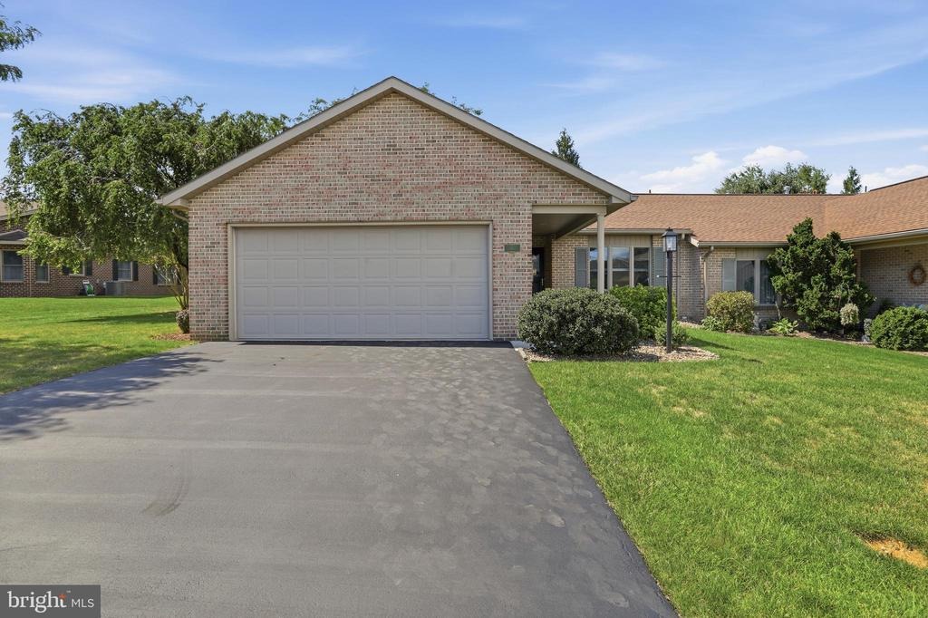 Woodvale Dr, Chambersburg, PA 17201 #1