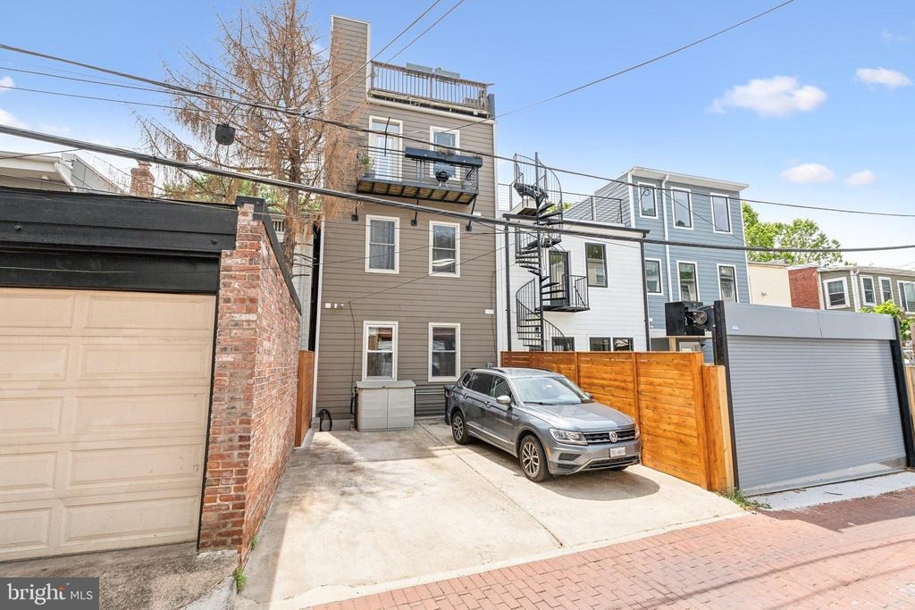 Adams St, Washington, DC 20001